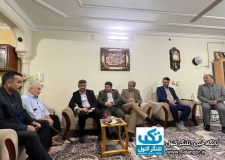 خانواده شهدا حق سنگینی بر گردن همه دارند