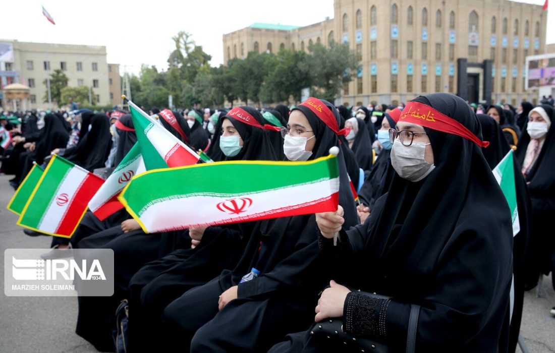 شکلگیری جبهه همافزا بانوان انقلاب در مسیر نهضت پیشرفت الزامی است