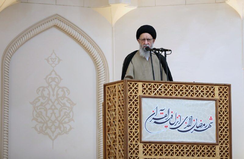 سپاه و ارتش ۲ بازوی حفاظت از کشور و نظام هستند