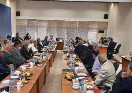 جلسه شورای مرکزی خانه کشاورز در محل این تشکل برگزار شد.