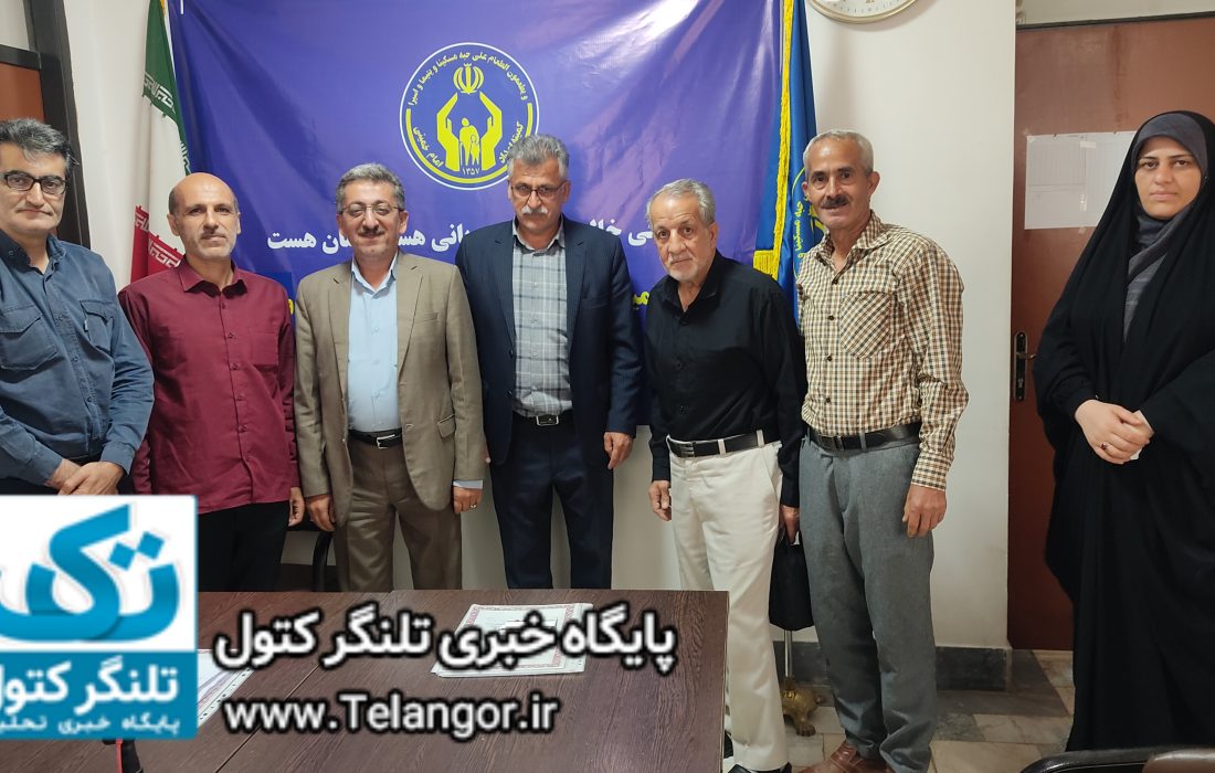 خبرنگاران در خط مقدم اطلاع رسانی هستند