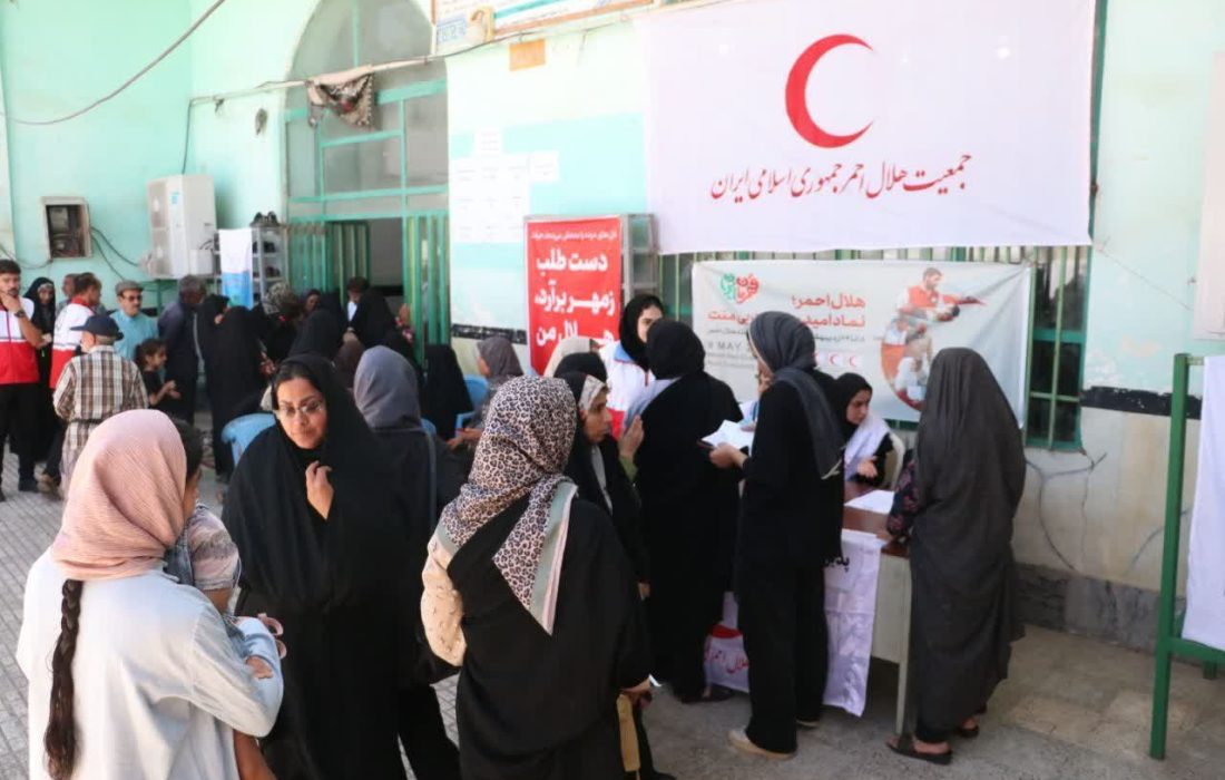 خدمات کاروان سلامت هلالاحمر به ۹۰۰ نفر در علی آباد کتول