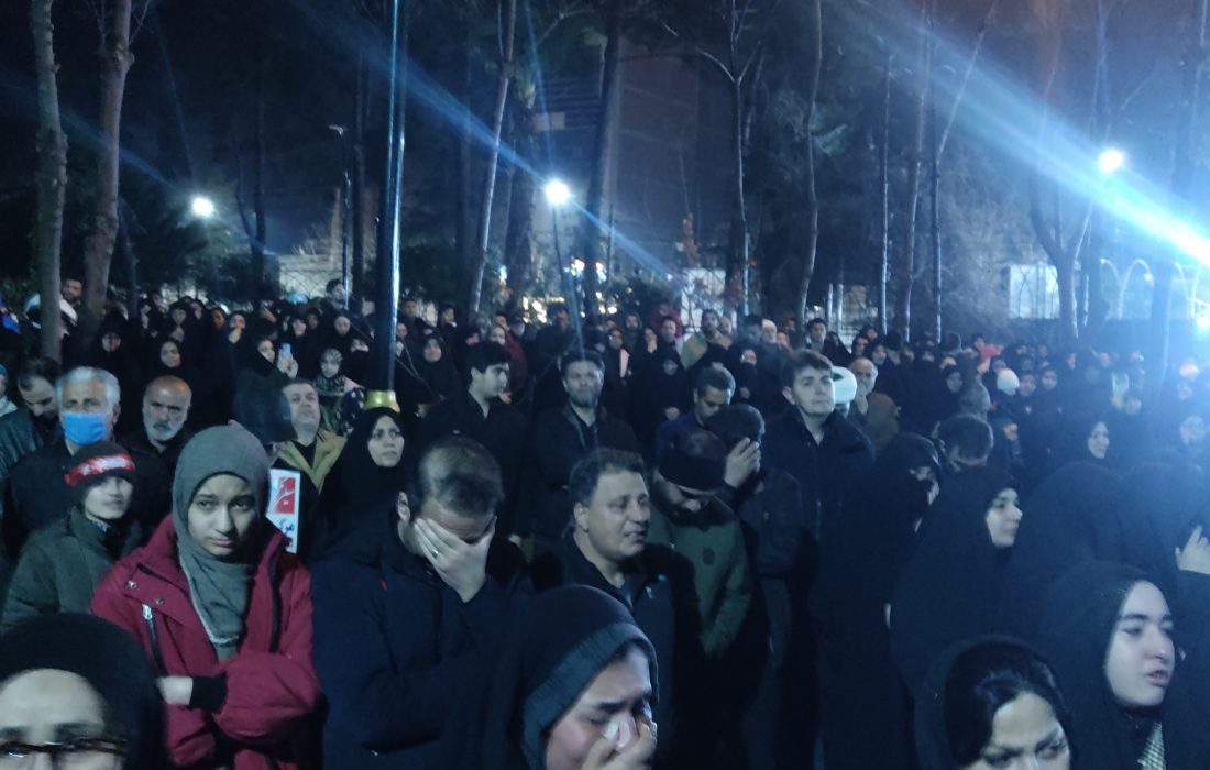 در زمان جنگ مراسم فاتحه نمیگیرند بلکه سلاح به دست میگیرند