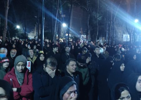 در زمان جنگ مراسم فاتحه نمی‌گیرند بلکه سلاح به دست می‌گیرند