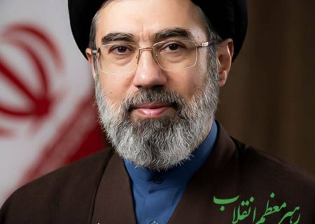 پیام رهبر انقلاب اسلامی به مناسبت روز کارگر و روز معلم